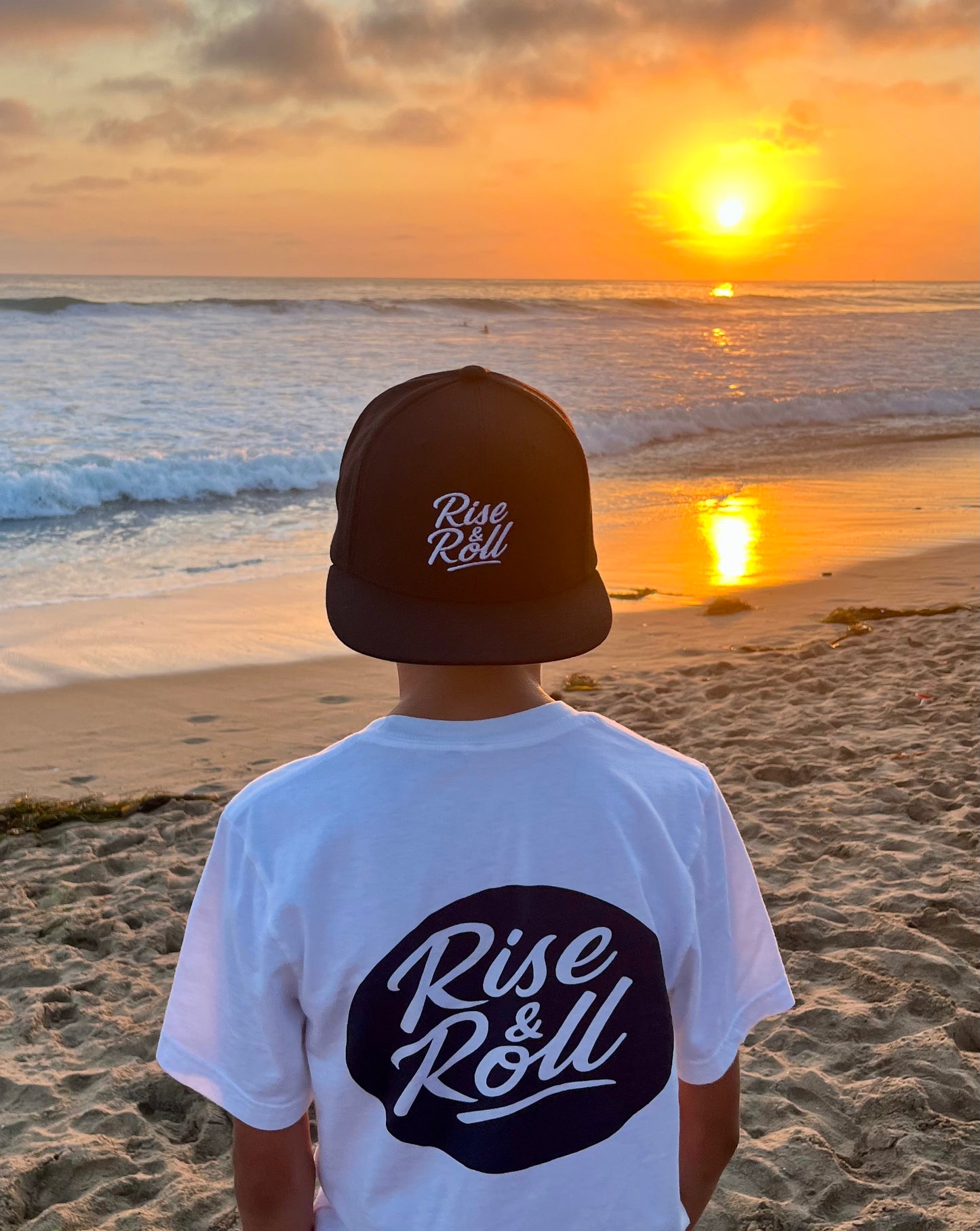 CURSIVE LOGO SNAPBACK